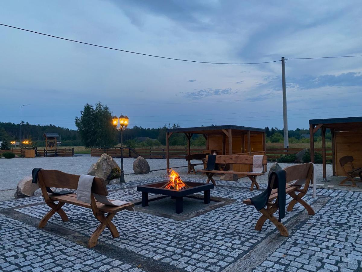 Kamien I Sowa Aparthotel Lipinki Łużyckie Bagian luar foto